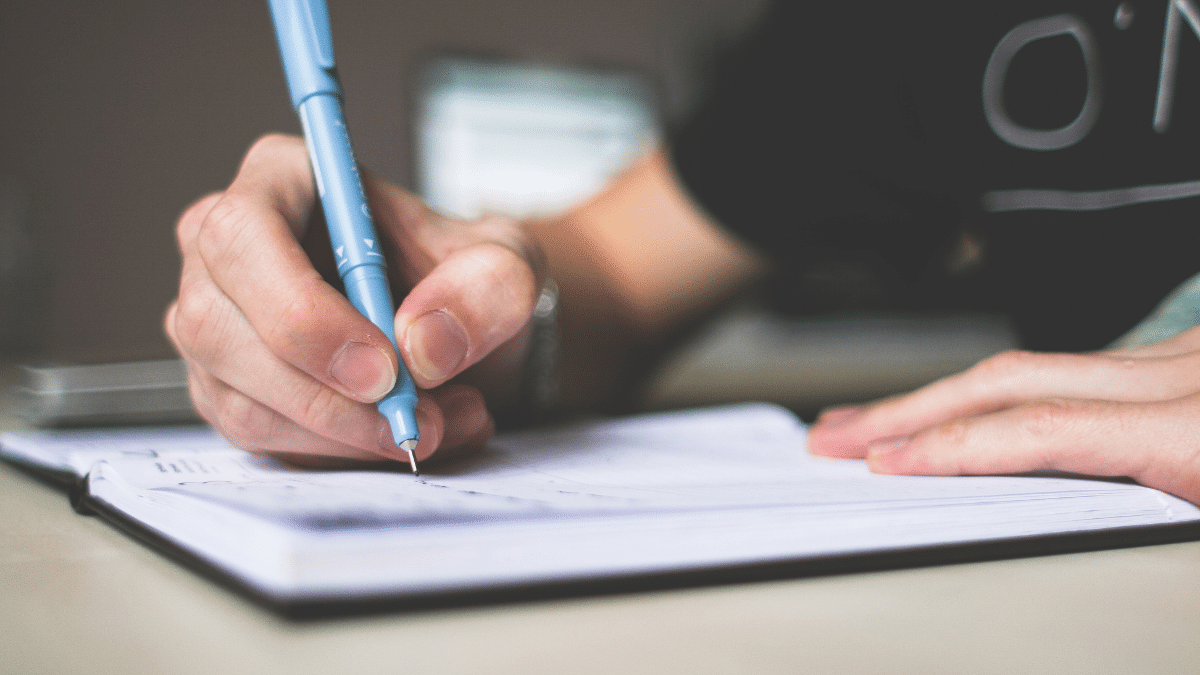 5 Things People Hate About custom essay writing help